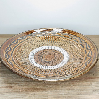 小鹿田焼の【アウトレット】7寸皿 飛び鉋と櫛目 飴色