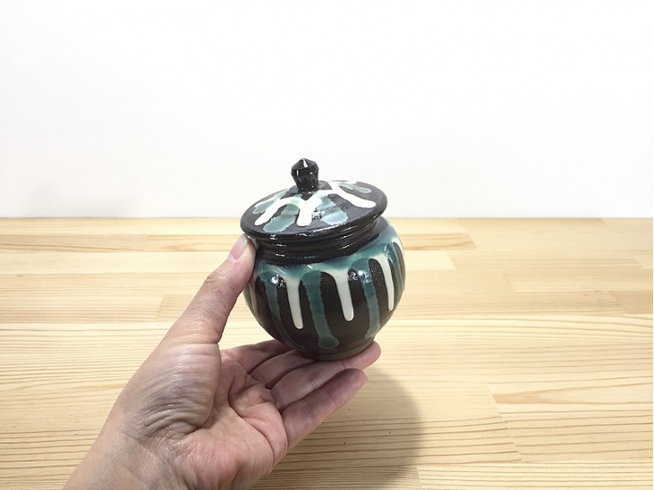 1合壷 流し掛け(ながしかけ)｜壺｜おんた家｜小鹿田焼の器、お皿、丼