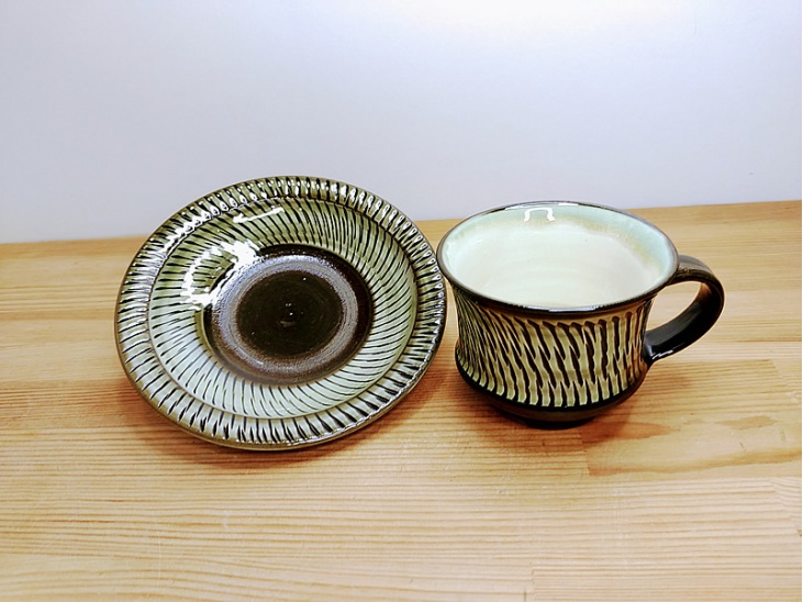 コーヒーカップセット 飛び鉋（とびかんな）｜カップ・コーヒー｜おん