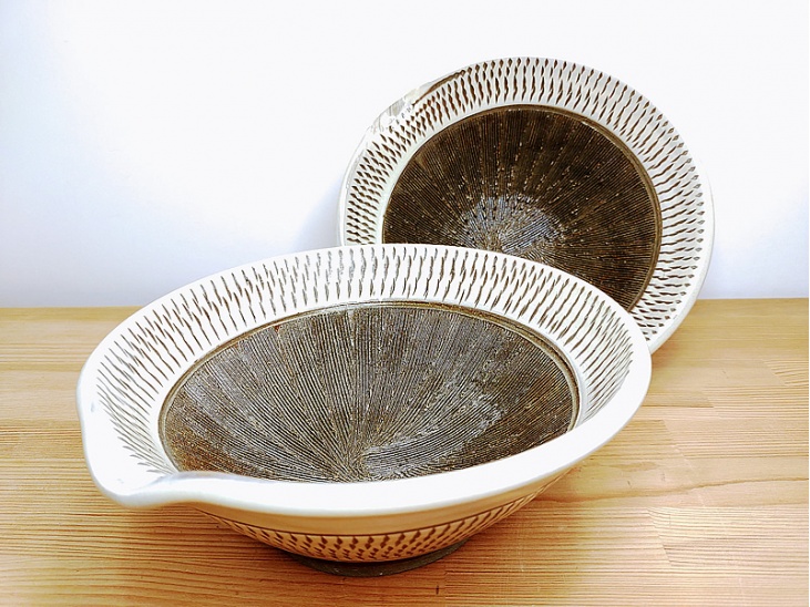 7寸すり鉢飛び鉋｜片口（すり・小鉢・深皿）｜おんた家｜小鹿田焼の器