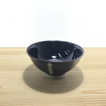 小鹿田焼の茶碗　黒