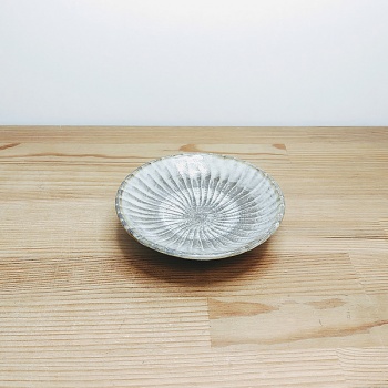 小鹿田焼の３寸皿　刷毛目